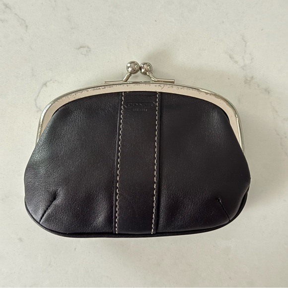 Coach Y2K Kisslock wallet/coin purse in Black - Picture 1 of 6